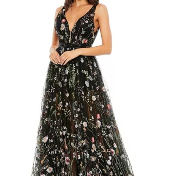 NEW Mac Duggal Floral Embroidered Sleeveless A Line Gown - Picture 3 of 11